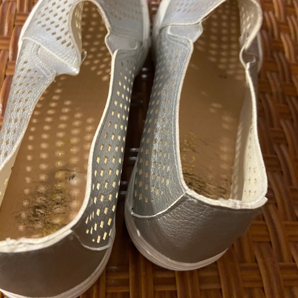 Restricted Silver Slide On Laser Cut platform - Picture 4 of 5